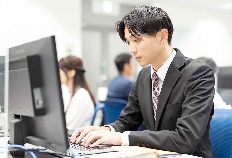 アプリケーション設計・構築・サポート